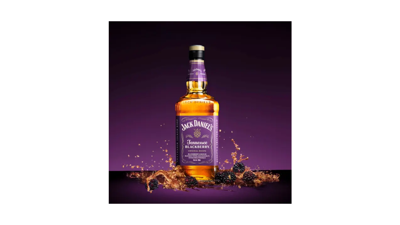 Jack Daniel’s Tennessee Blackberry Whiskey Liqueur: Bold Blackberry Meets Classic Tennessee Whiskey 70cl