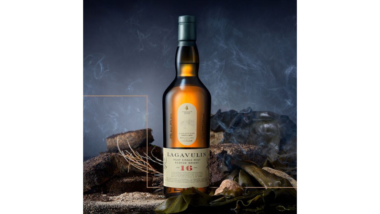 Lagavulin 16 Year old Islay Whisky Malt