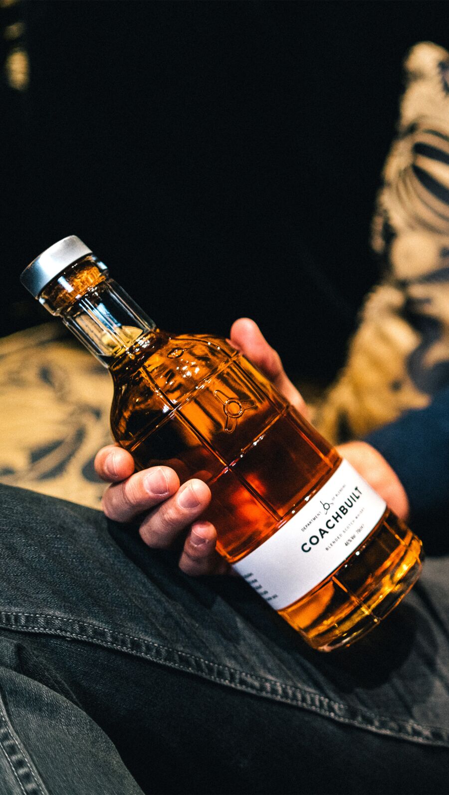 ウイスキー  Household Blended Scotch Whisky Royal Household Scotch Whisky | Japanese Whisky | dekantā