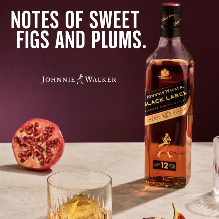 Johnnie Walker - 12 year old Black Label Sherry Finish Blended