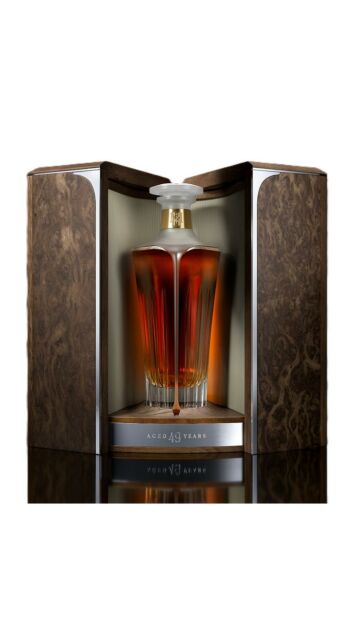 Midleton - Very Rare Silent Distillery Chapter 5 Irish 1973 49 year old Whiskey