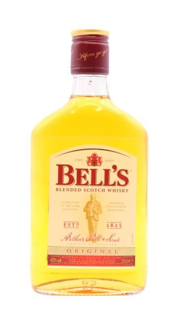 Bell's - Blended Scotch 8 year old Whisky Glass Pack 5cl 40