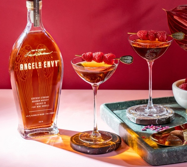 Whilst Kentucky is widely recognised as the heartland of Bourbon Whiskey production, interestingly, the term “Kentucky Whiskey” is not a legal designation like Tennessee Whiskey. 