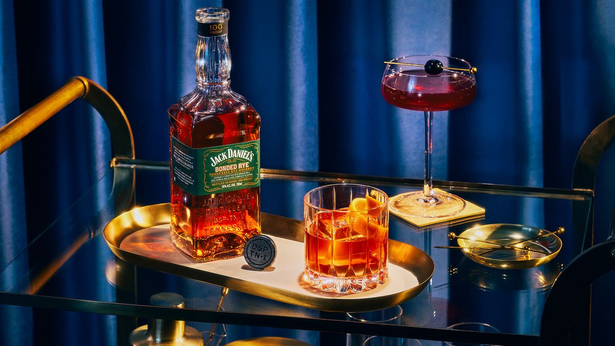 In the United States, for a whiskey to qualify as a rye it must be made from a mashbill that contains at least 51% rye grain.