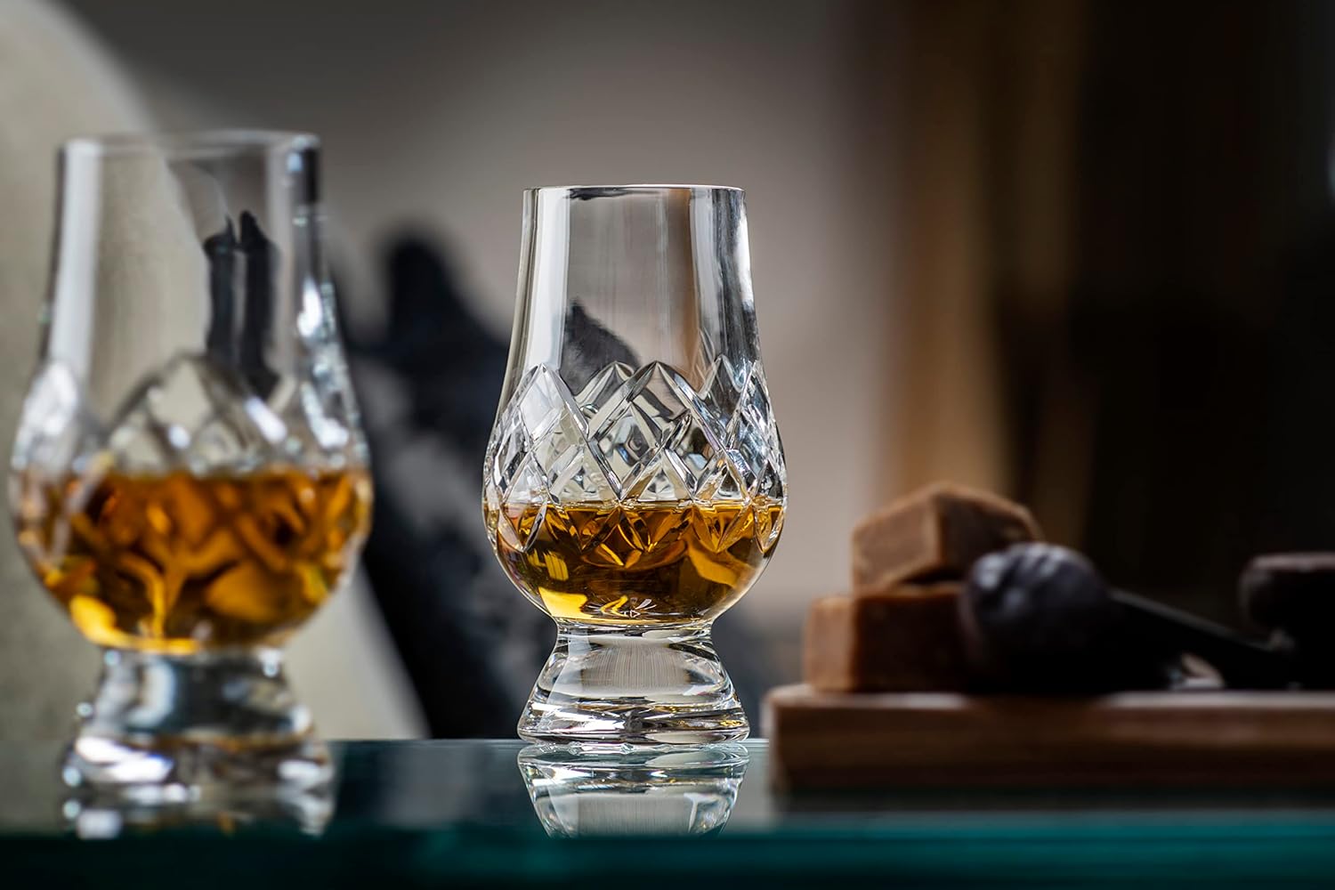 Crafted by experts and recognized globally, this award-winning glass is the choice of master blenders and whisky enthusiasts alike.